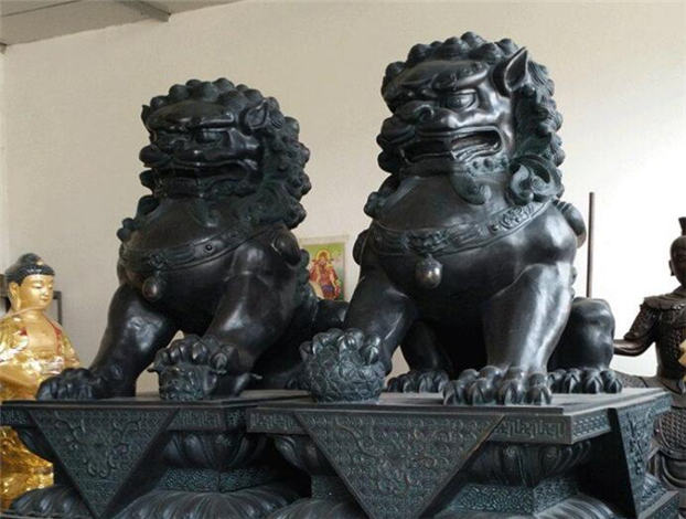 銅獅子